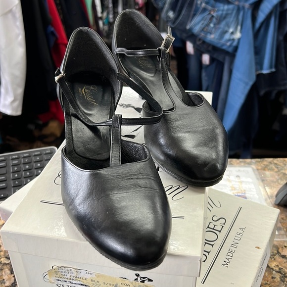 Coast ballroom Camille black leather 2 inch dance shoe size 9.5M - Picture 1 of 4